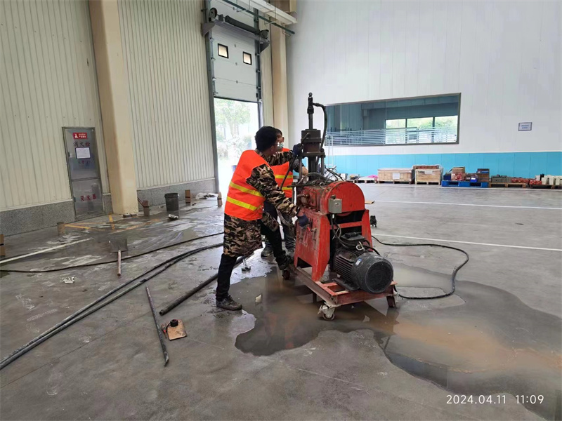 大悟厂房地面下沉塌陷注浆加固施工